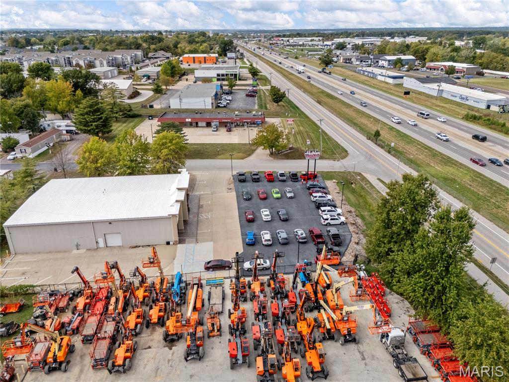 9084 Veterans Memorial Parkway