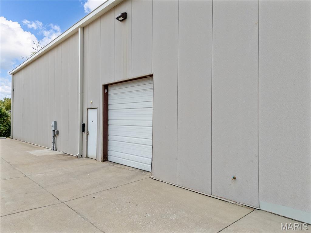 9084 Veterans Memorial Parkway