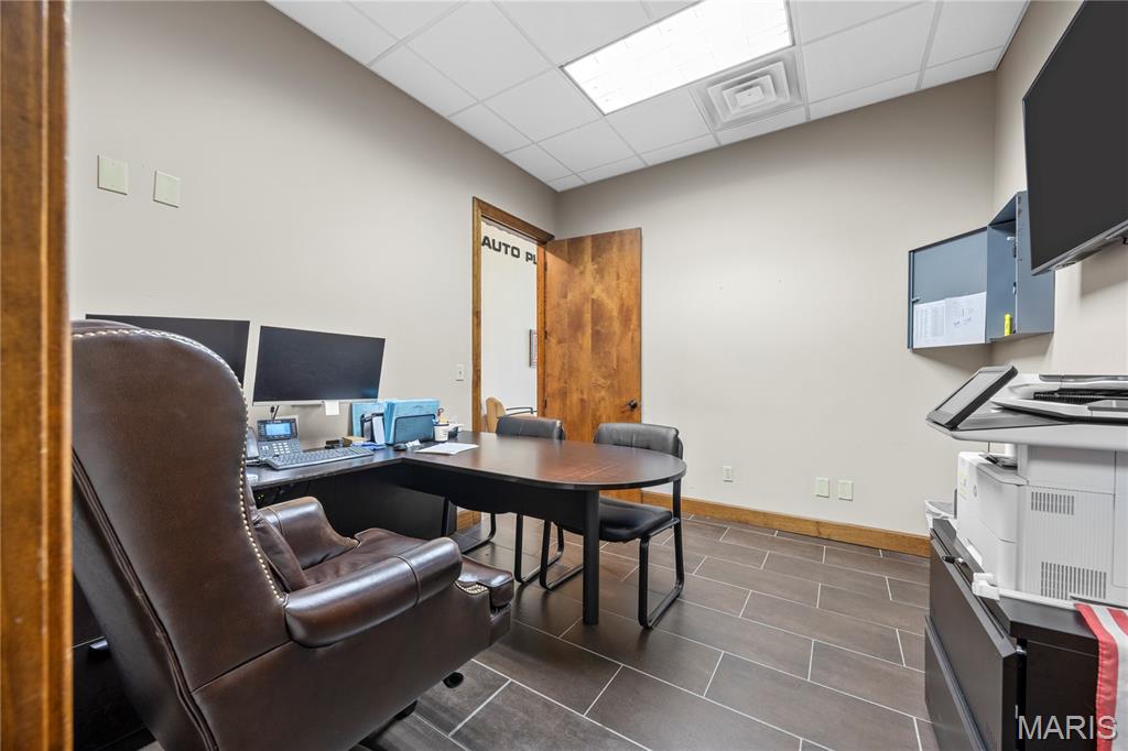 9084 Veterans Memorial Parkway