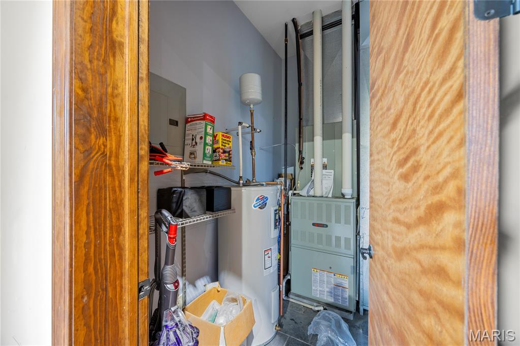 9084 Veterans Memorial Parkway