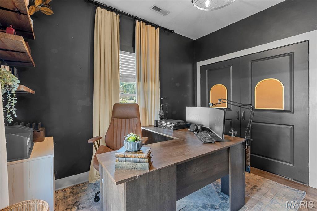 701 Cap Au Gris Street