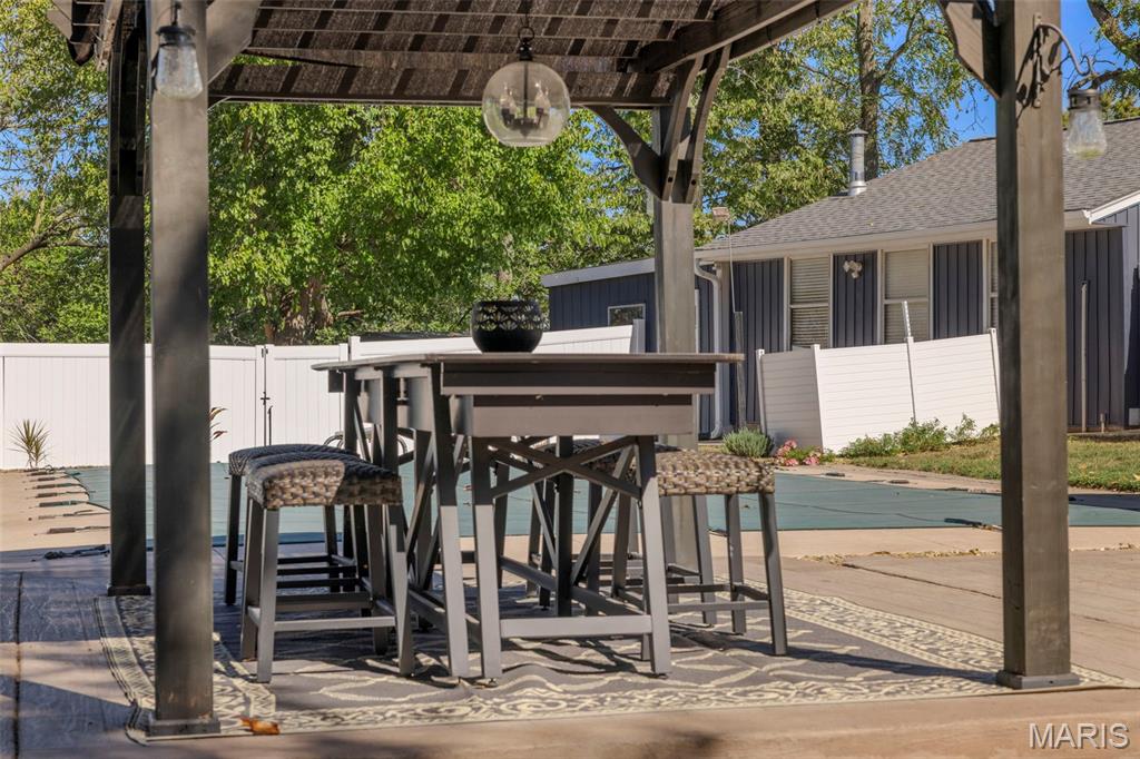 701 Cap Au Gris Street