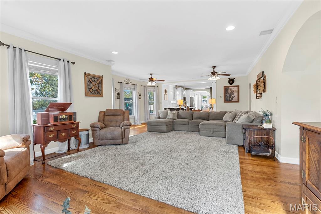 701 Cap Au Gris Street