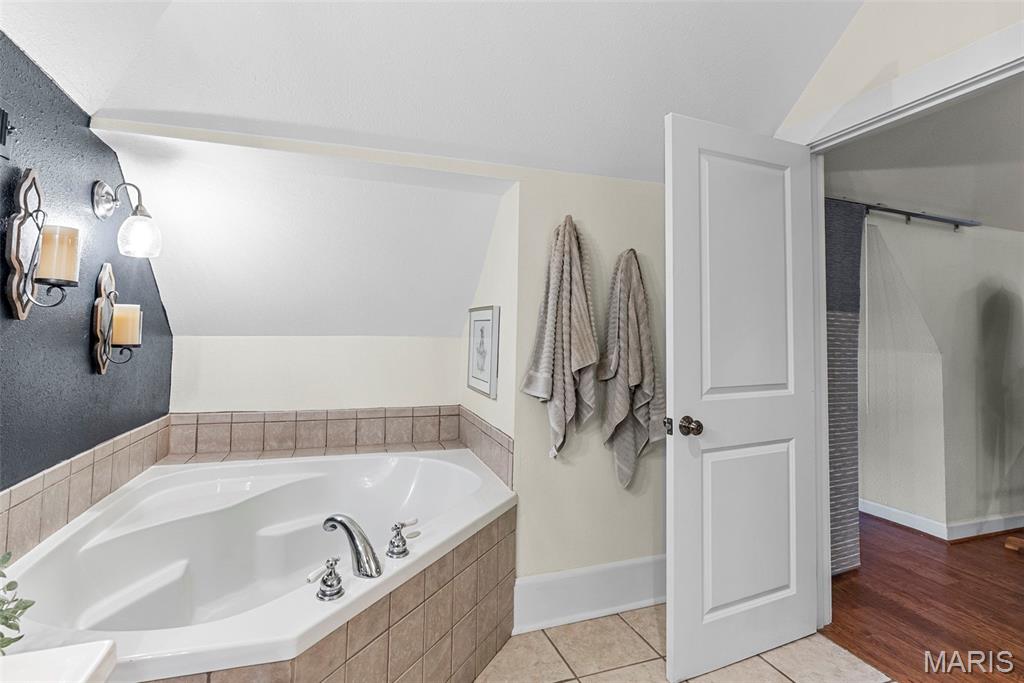 701 Cap Au Gris Street