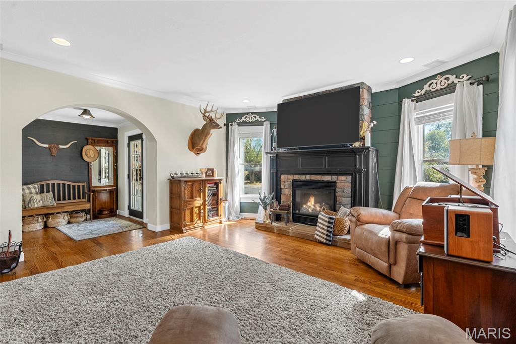 701 Cap Au Gris Street