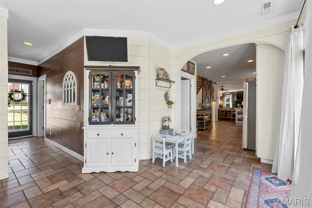 701 Cap Au Gris Street