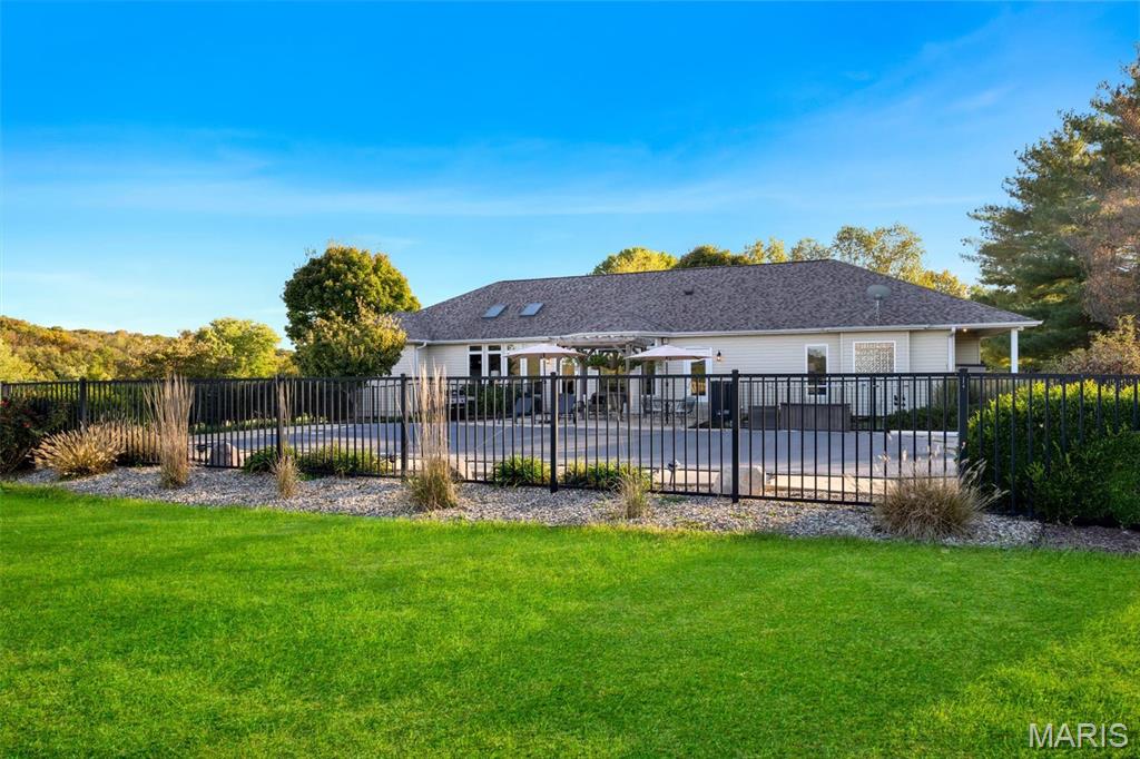 590 Sunset Place Lane