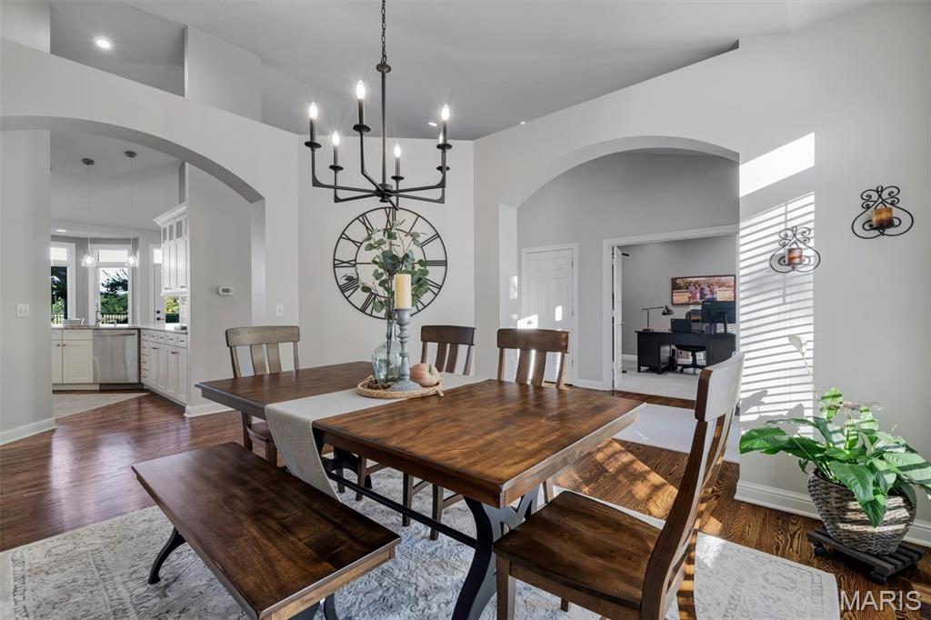 590 Sunset Place Lane