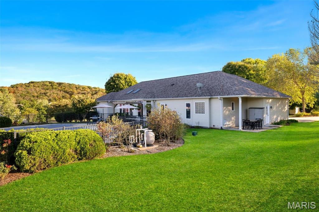 590 Sunset Place Lane