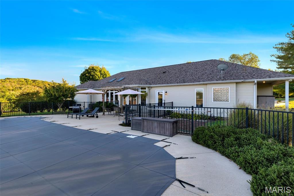 590 Sunset Place Lane