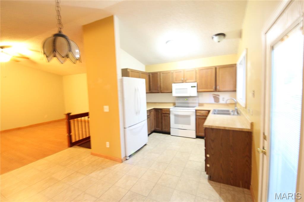 35 Gold Run Drive Unit: B