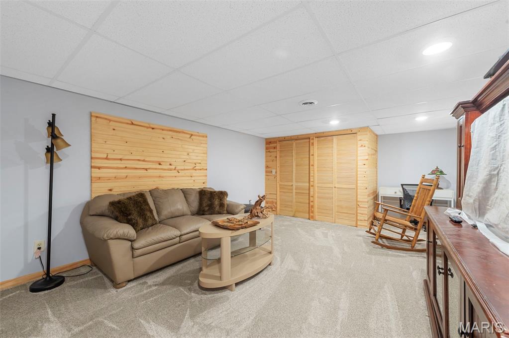 4095 Montgomery Lane