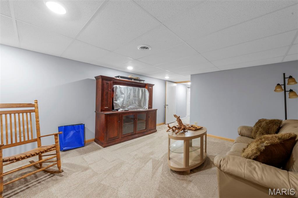 4095 Montgomery Lane