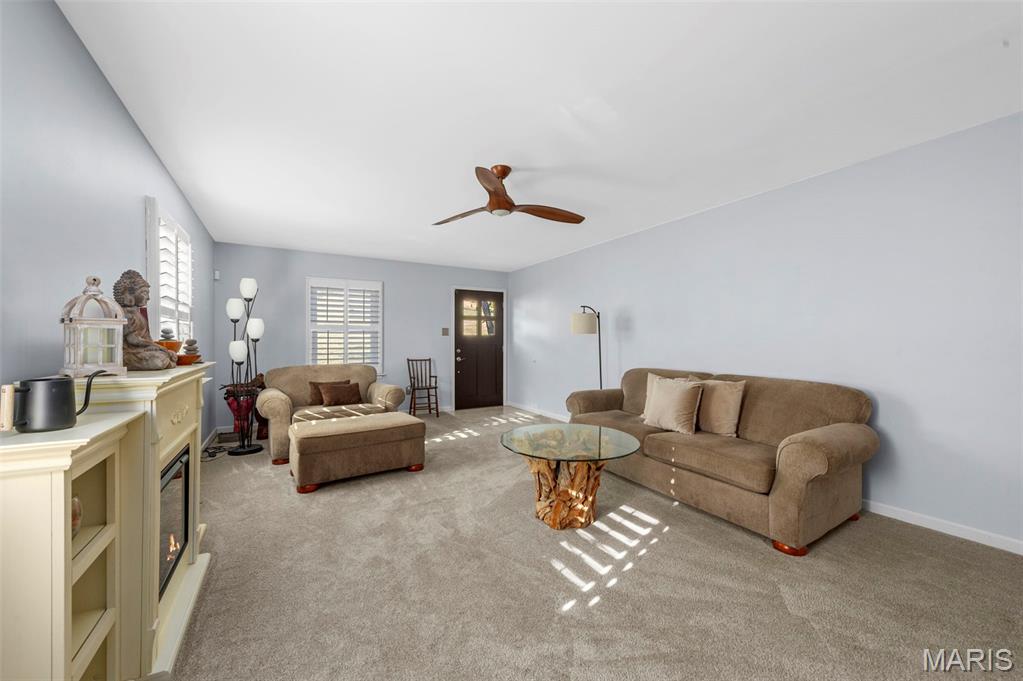 4095 Montgomery Lane