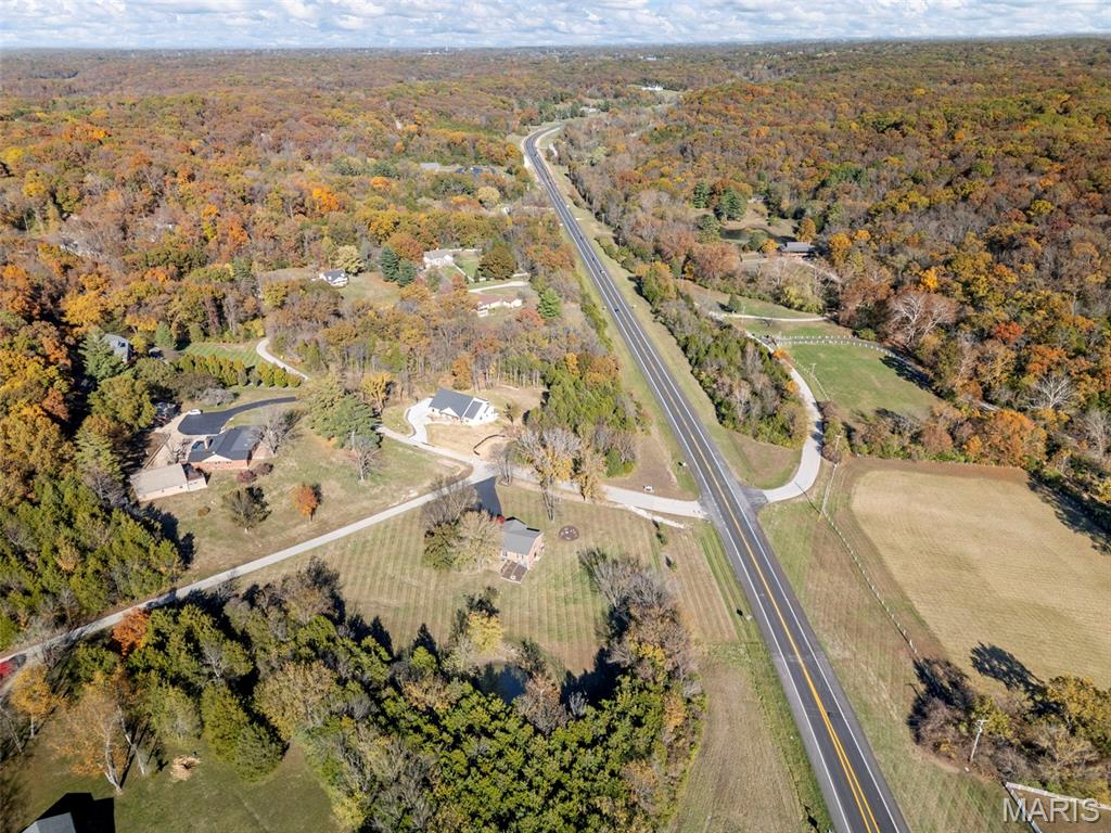 4095 Montgomery Lane