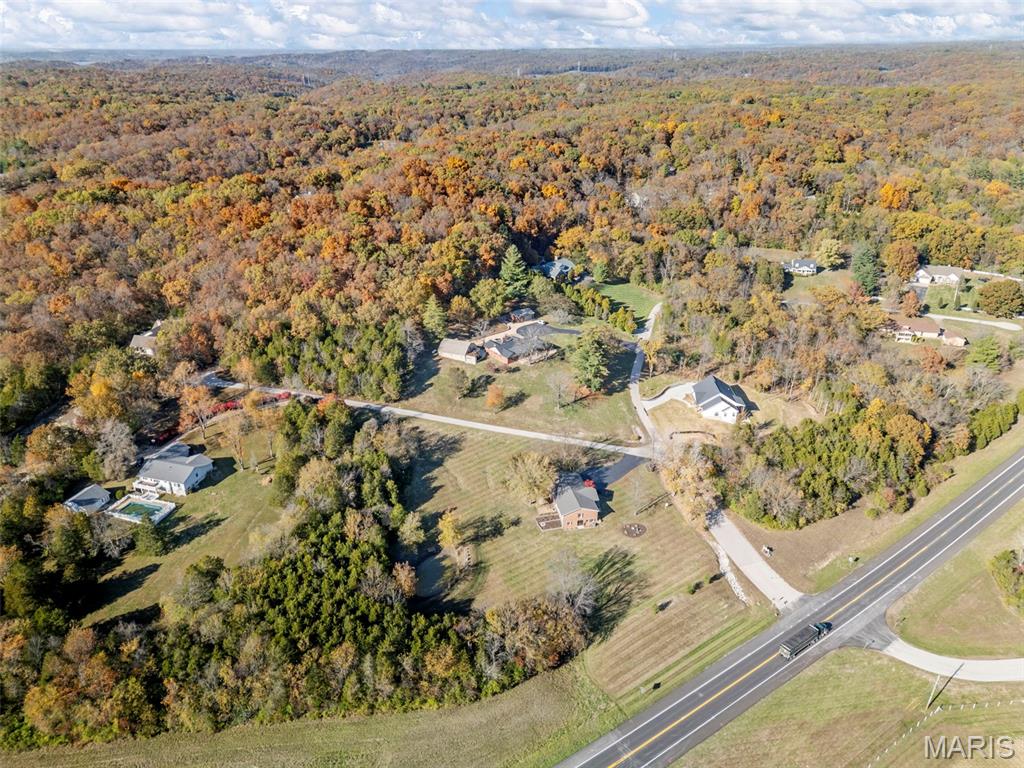 4095 Montgomery Lane