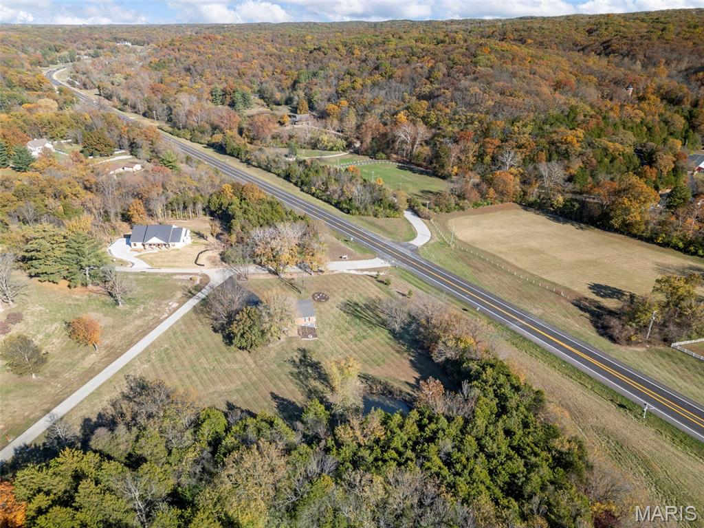 4095 Montgomery Lane