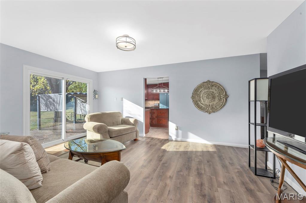 4095 Montgomery Lane