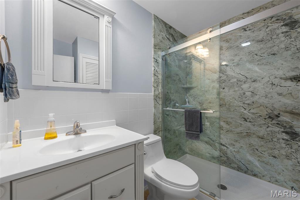 4095 Montgomery Lane