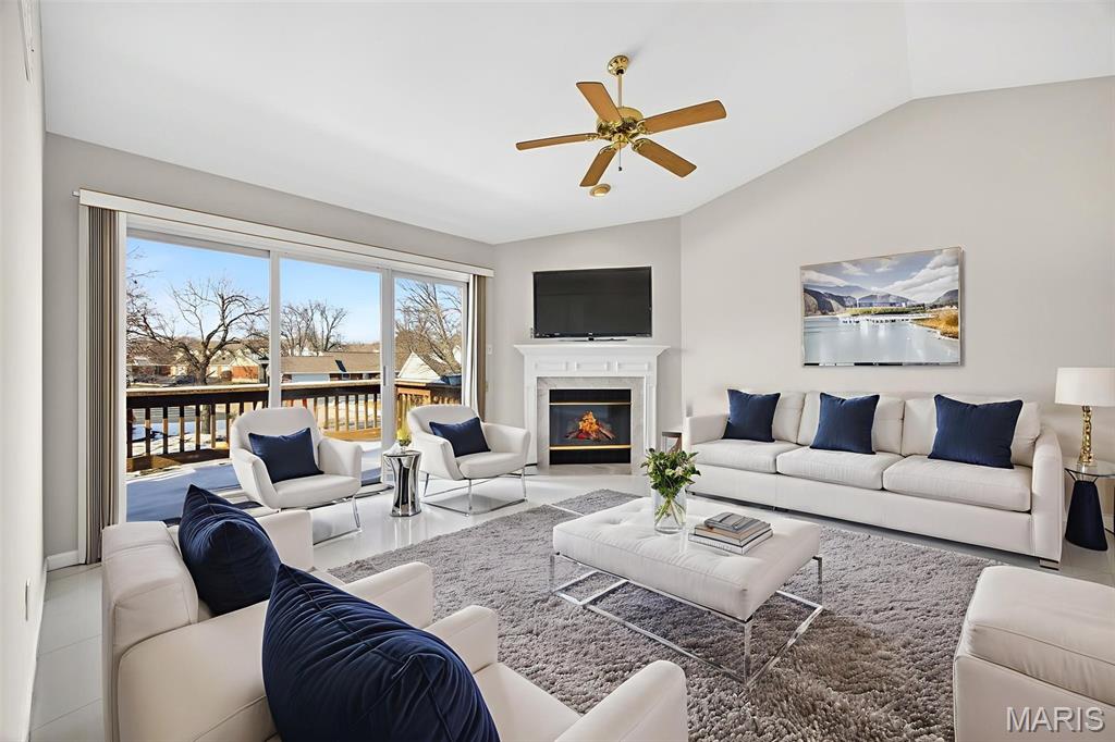 2009 Belltower Drive Unit: B