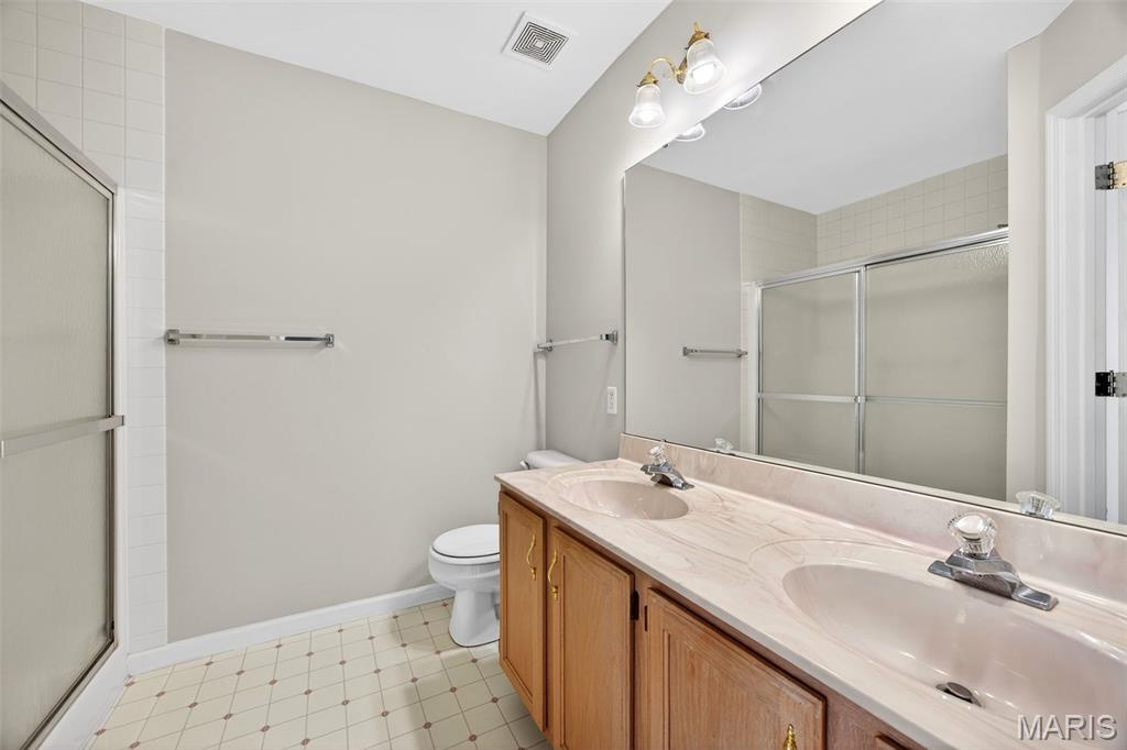 2009 Belltower Drive Unit: B