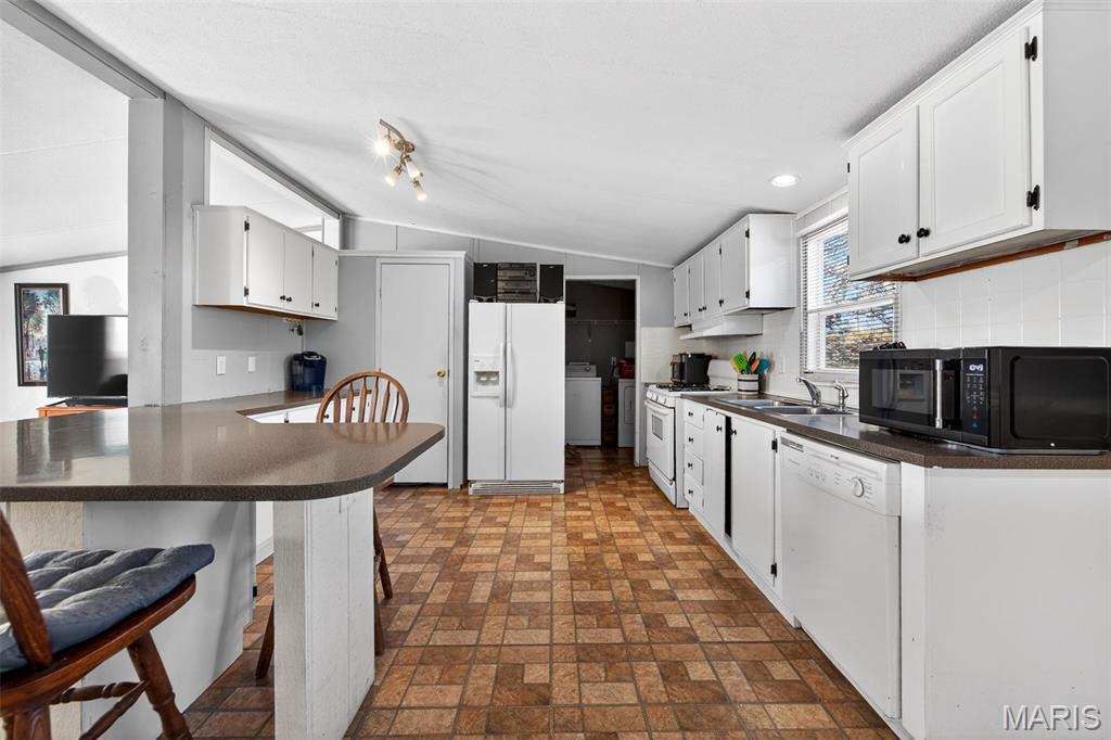 3475 Cedar Vista Drive