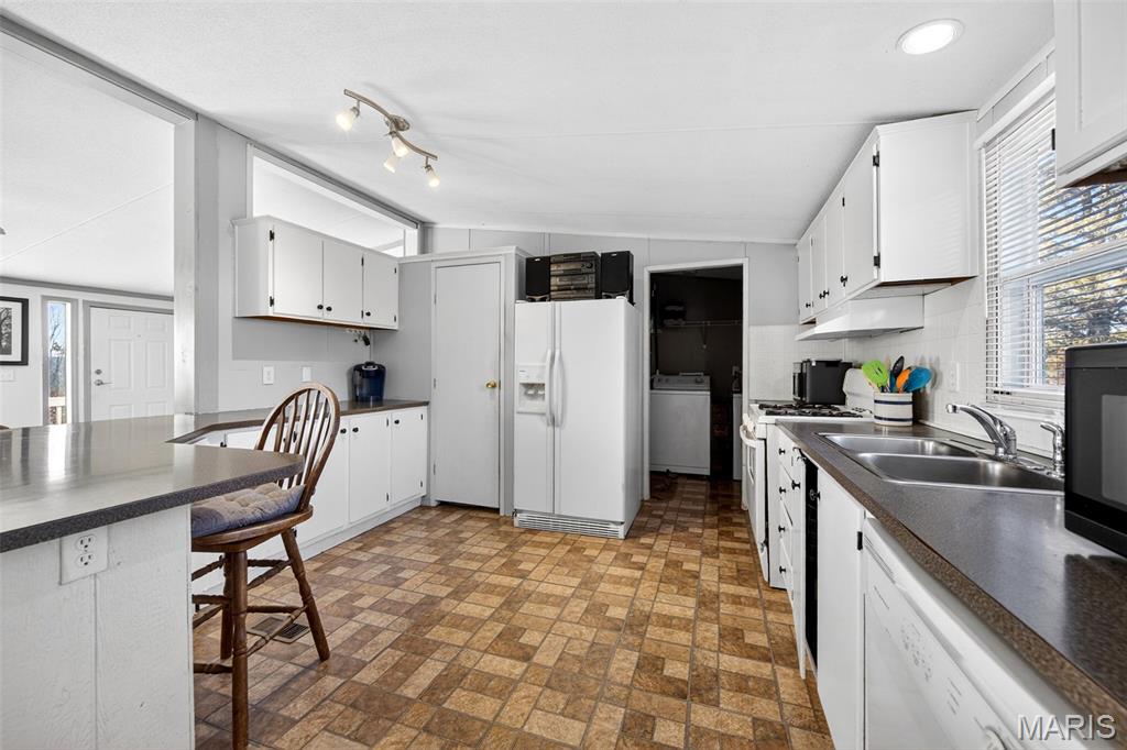 3475 Cedar Vista Drive