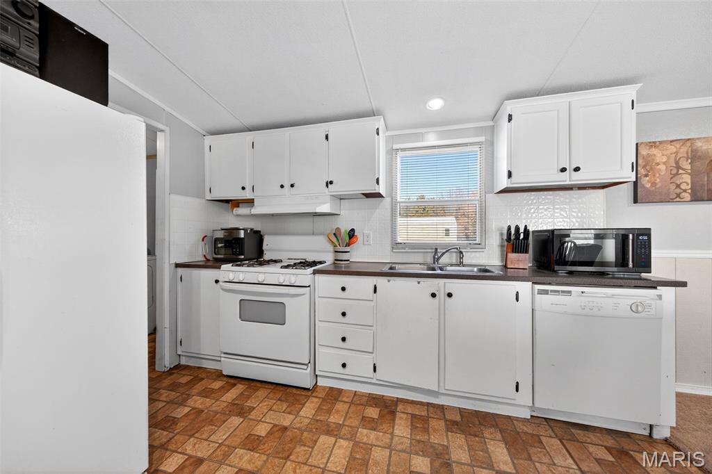 3475 Cedar Vista Drive