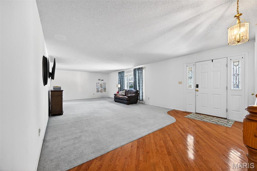 244 E Governor Place