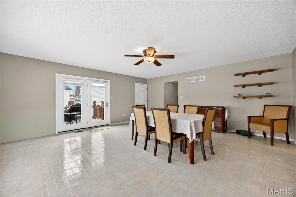 244 E Governor Place