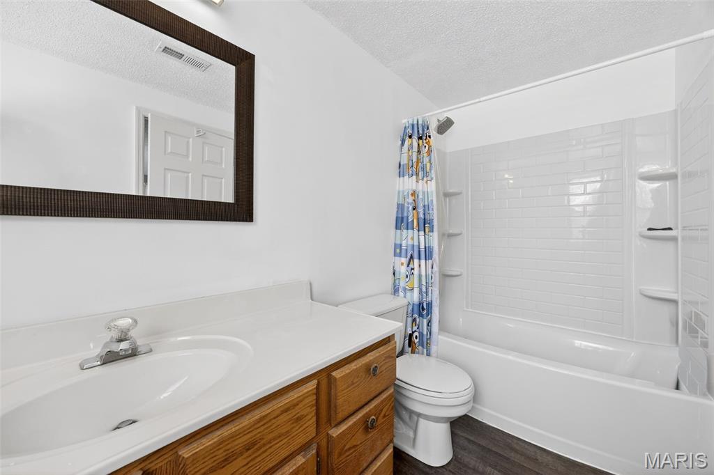 244 E Governor Place