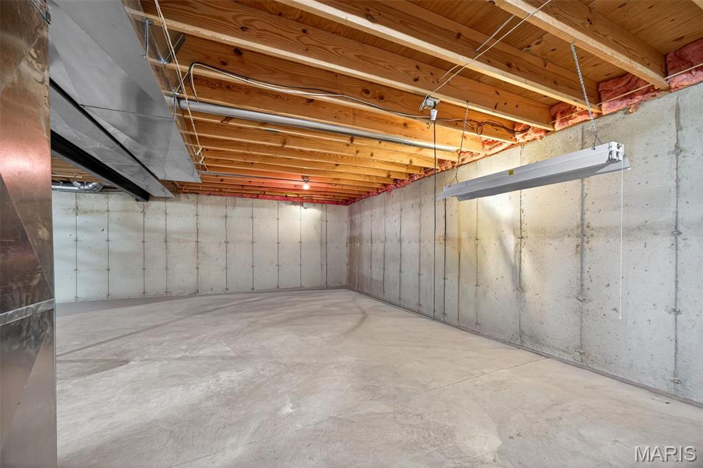 244 E Governor Place