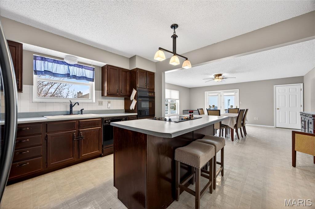 244 E Governor Place