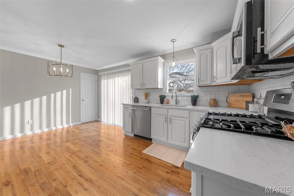 30 Gary Glen Drive
