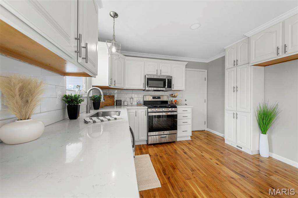 30 Gary Glen Drive