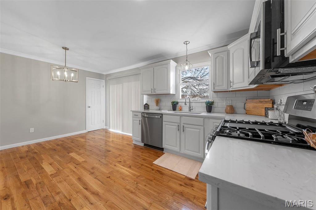 30 Gary Glen Drive