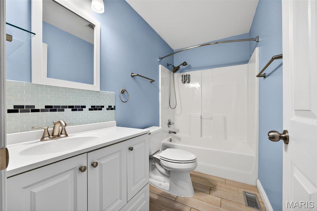 3701 Bedford Pointe Court