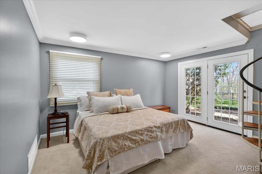 16025 Hunters Way Drive