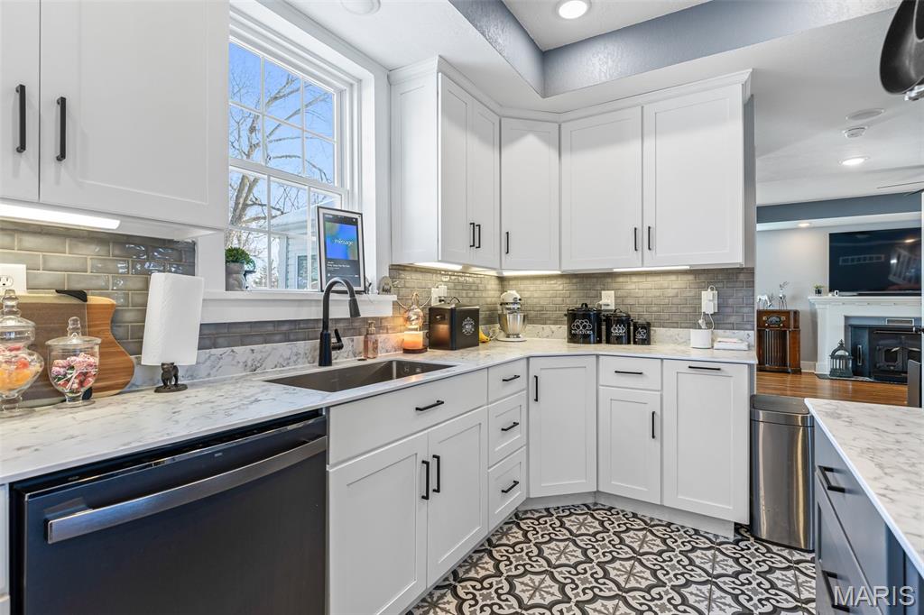 402 S. Walker St.