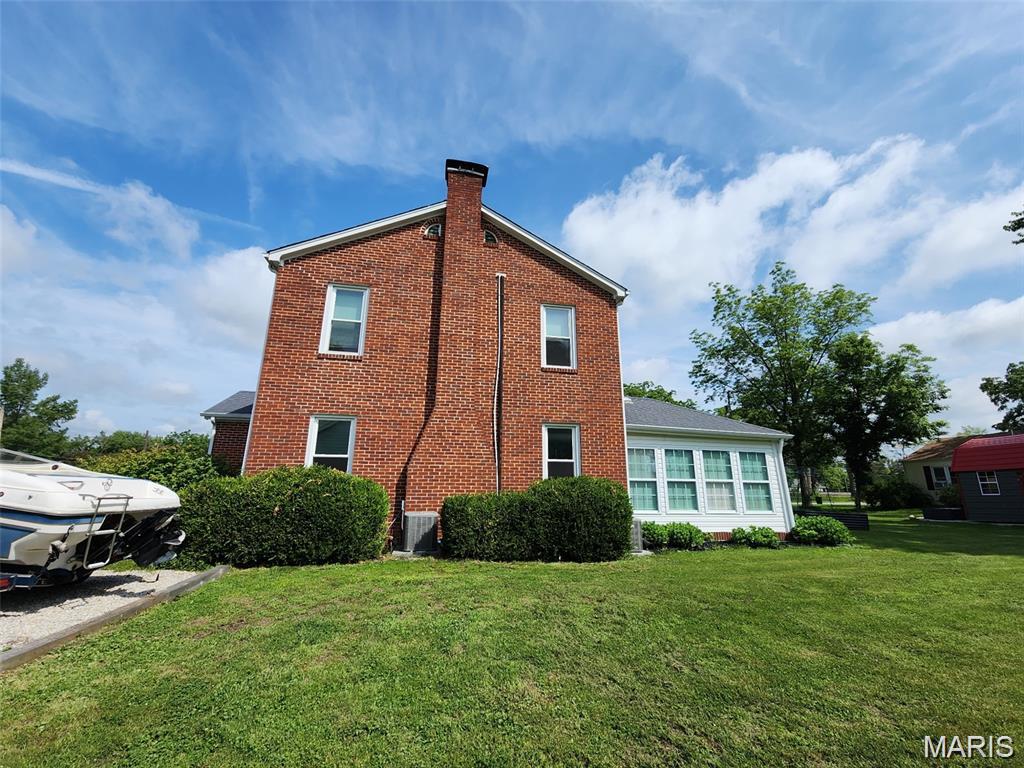 402 S. Walker St.