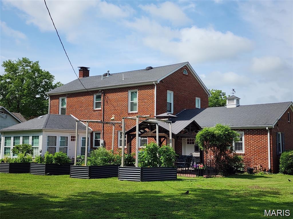 402 S. Walker St.