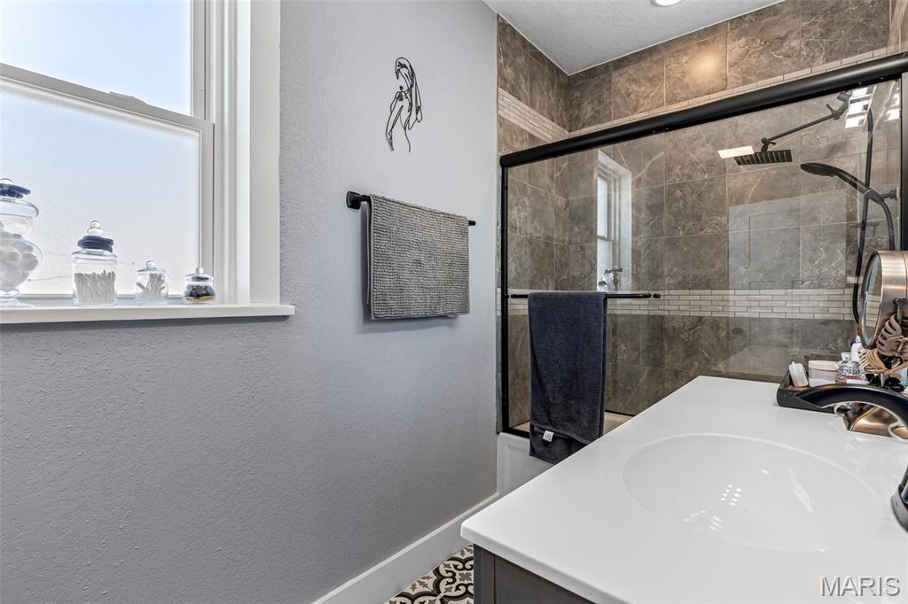 402 S. Walker St.