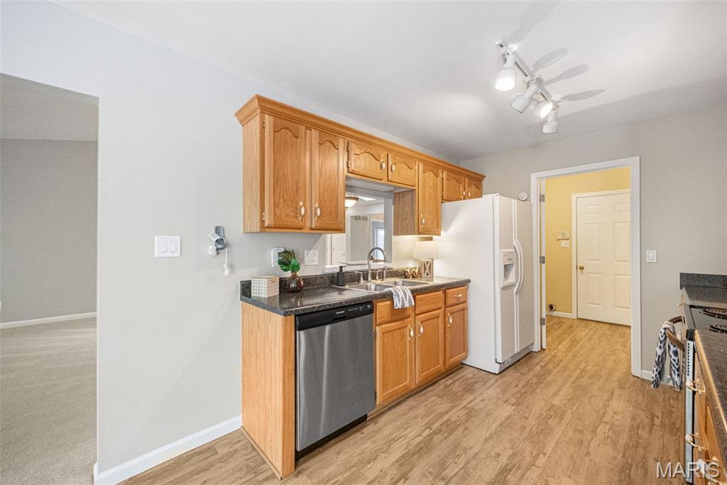 3055 Oakmont Court