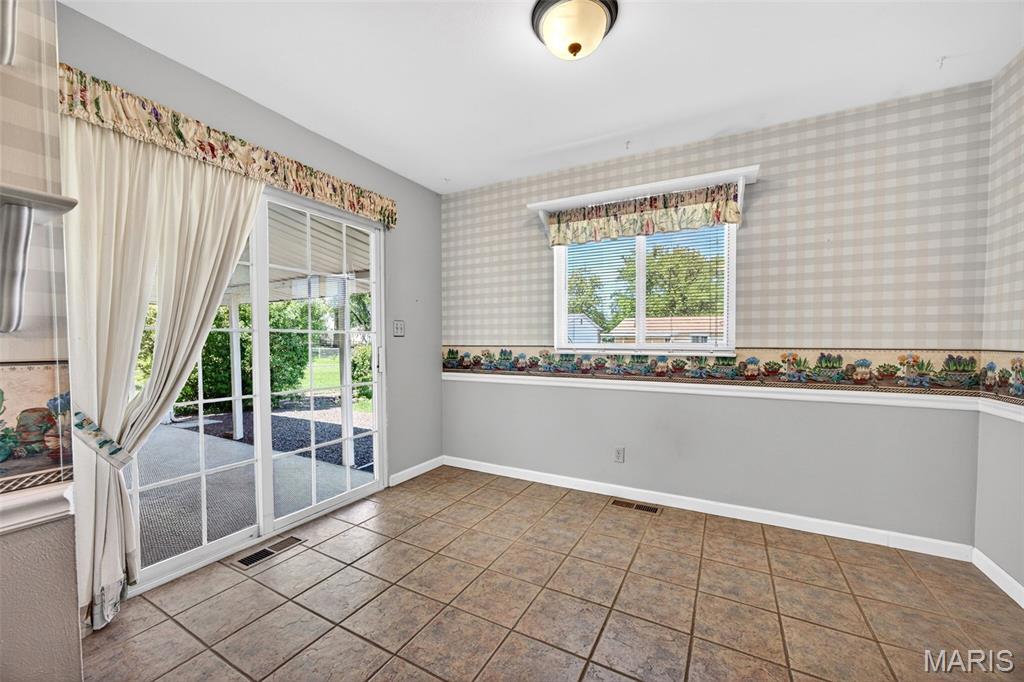 37 Oxbow Road