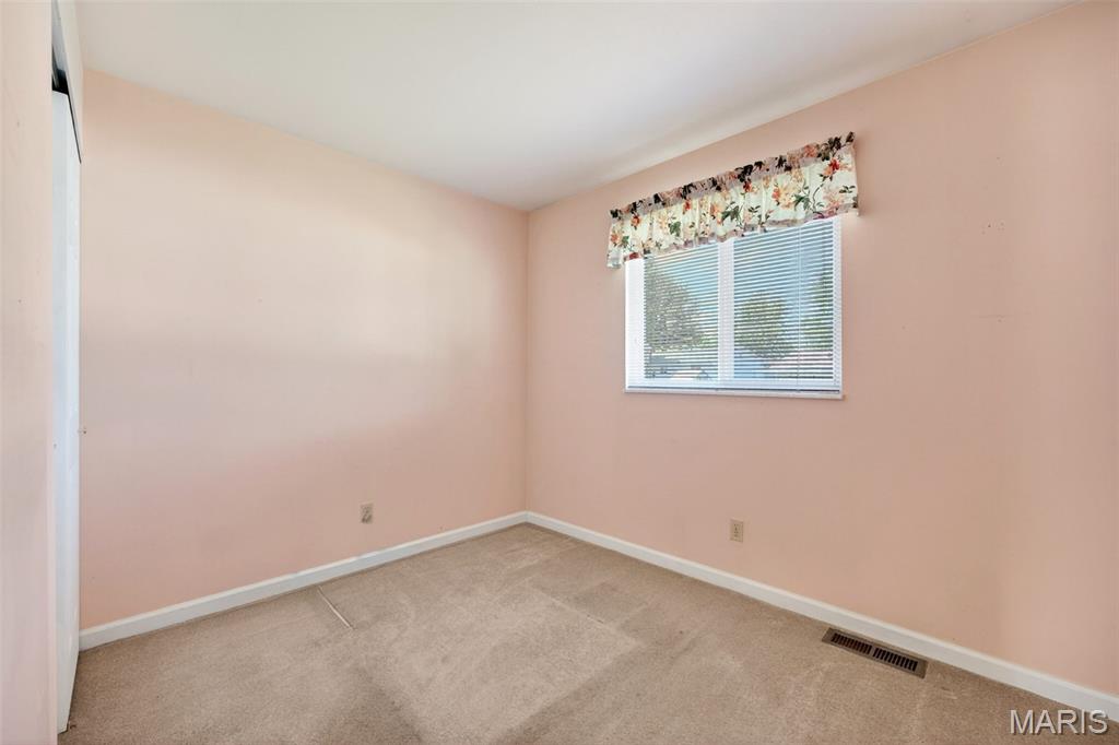 37 Oxbow Road