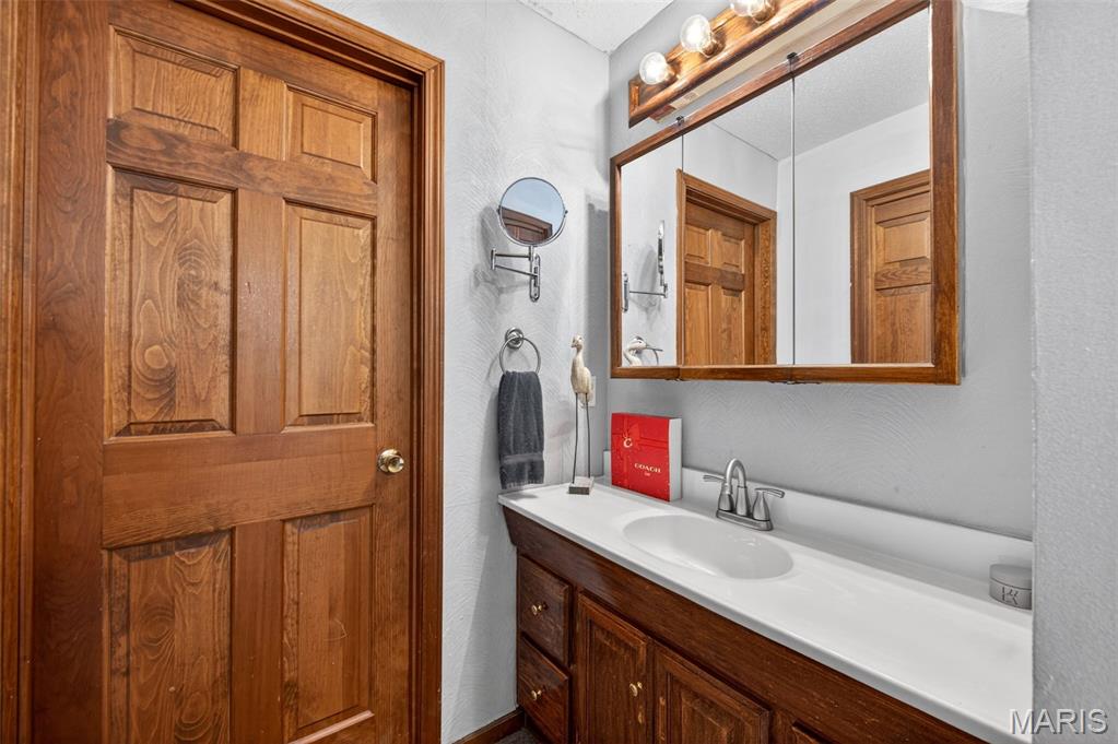 15633 Pike 237