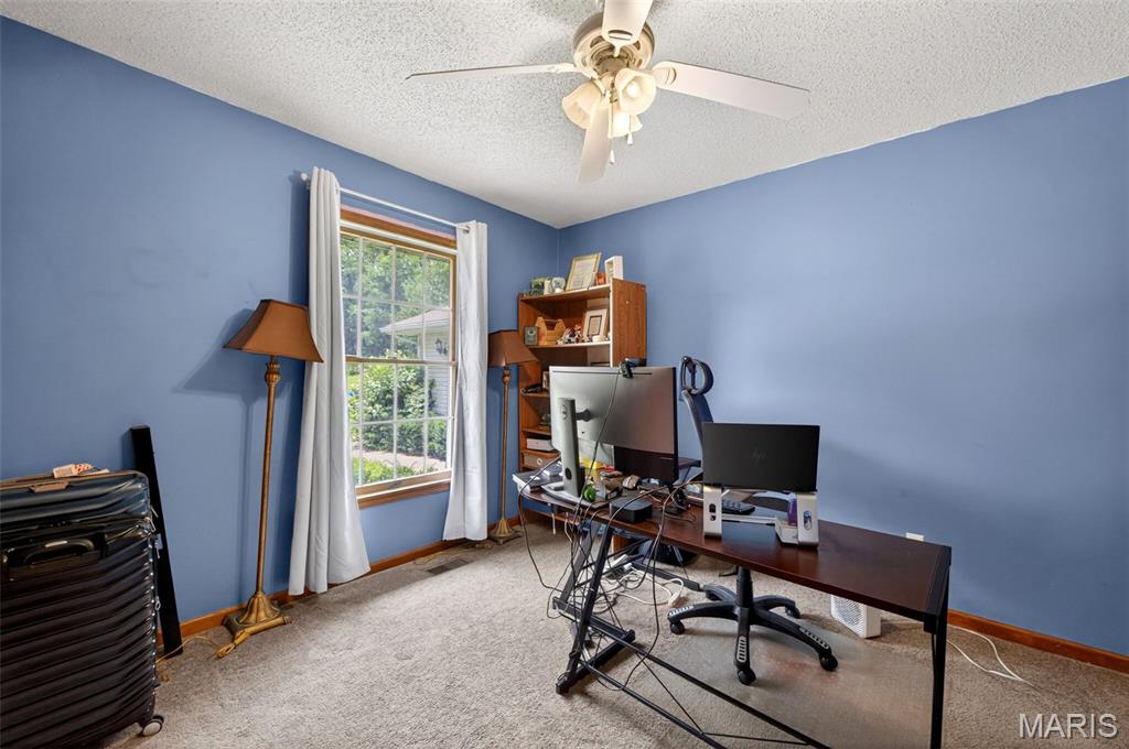 15633 Pike 237