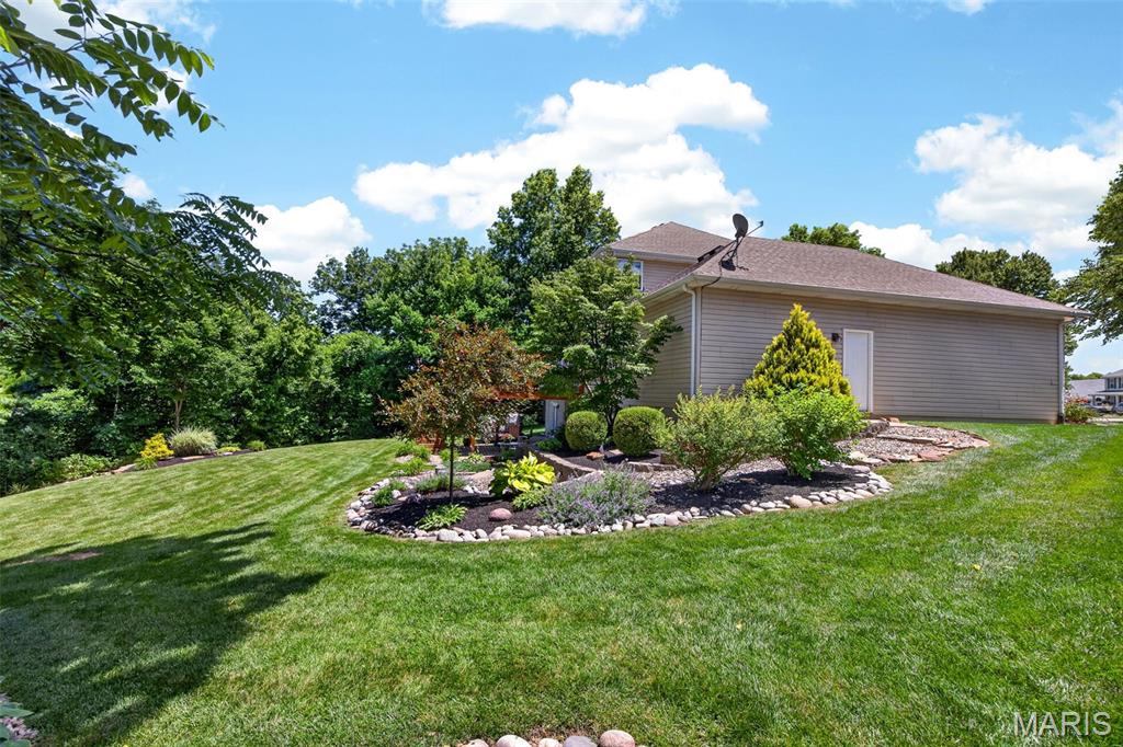 320 Huntleigh Manor Drive
