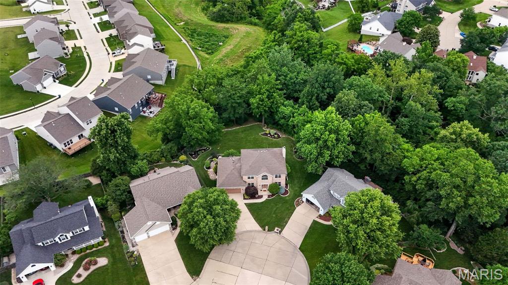 320 Huntleigh Manor Drive