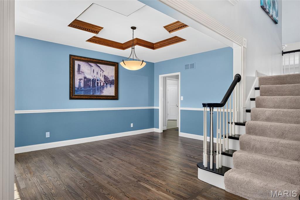 320 Huntleigh Manor Drive